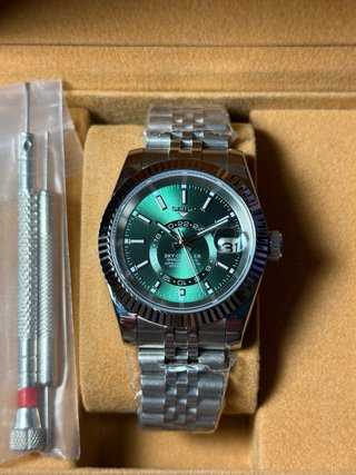 Seiko Mod Skydweller 40mm Plata Verde