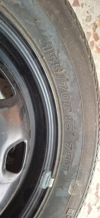 Rueda 13" llanta y neumatico