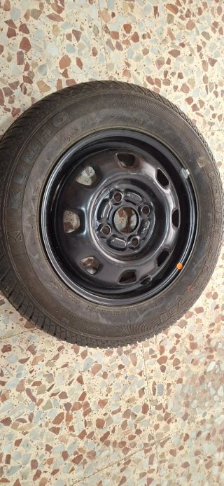 Rueda 13" llanta y neumatico