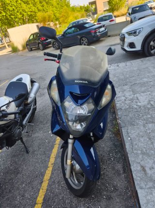 Honda Silver Wing 600 Azul