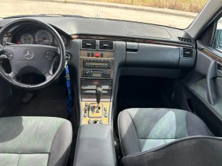 Mercedes-Benz Clase E 2000