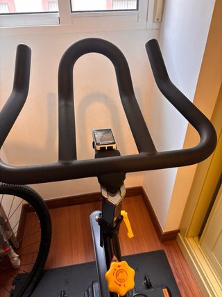 Bici Estática Negra y Naranja