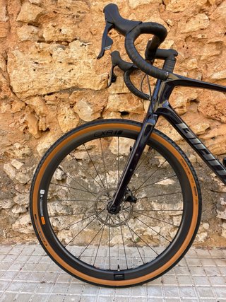 Bicicleta Gravel Giant Revolt Advanced Pro 1 M