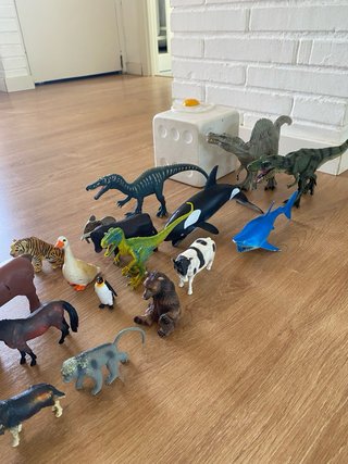 Lote animales y dinosaurios de juguete
