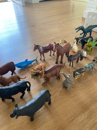 Lote animales y dinosaurios de juguete