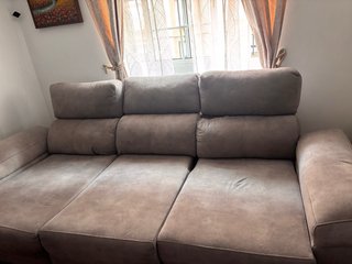 Sofá de tela beige y gris  Medidas de largo 3m 120