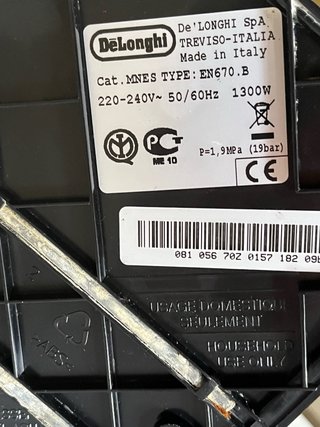 Cafetera Nespresso DeLonghi para piezas