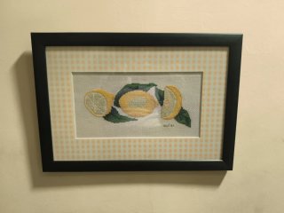 Cuadro de cocina con limones bordados