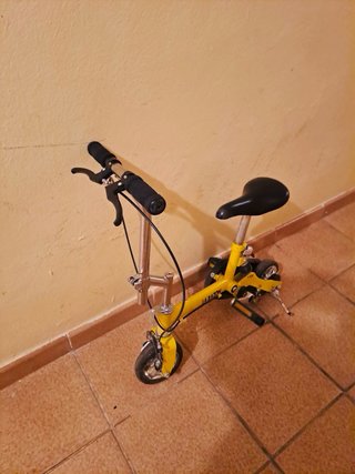 Bicicleta Plegable Amarilla