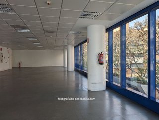 Oficina en venta en Bufalà en Badalona