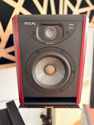 Monitores Focal Solo 6 Red