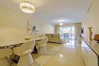 Piso en alquiler en Puerto Banús en Marbella
