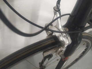 Bicicleta Negra Regalo zapatillas bici talla 41.
