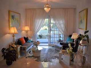 Casa adosada en venta en Los Naranjos - Las Brisas en Marbella