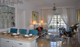 Casa adosada en venta en Los Naranjos - Las Brisas en Marbella