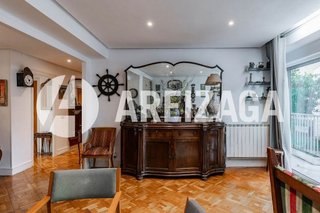 Piso en venta en Miracruz - Bidebieta en San Sebastián-Donostia