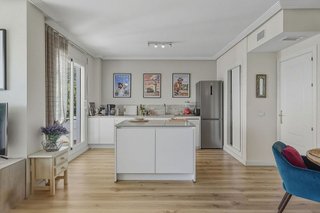Piso en venta en Los Arqueros-Puerto del Almendro en Benahavís