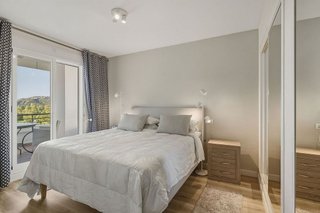 Piso en venta en Los Arqueros-Puerto del Almendro en Benahavís