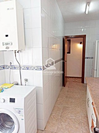 Piso en alquiler en Peñamefecit - Avda Barcelona en Jaén