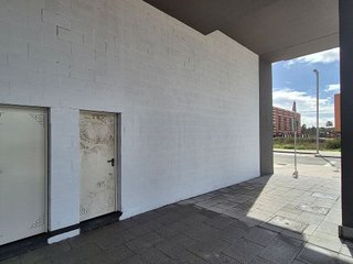 Local comercial en alquiler en Montequinto en Dos Hermanas