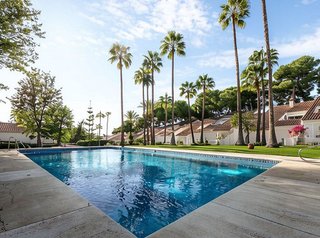 Dúplex en alquiler en Nueva Andalucía centro en Marbella