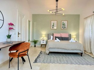 Casa adosada en alquiler en Nueva Andalucía centro en Marbella