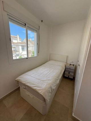 Casa adosada en alquiler en Los Naranjos - Las Brisas en Marbella