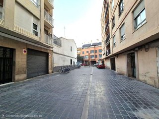 Local comercial en venta en Benicalap en Valencia