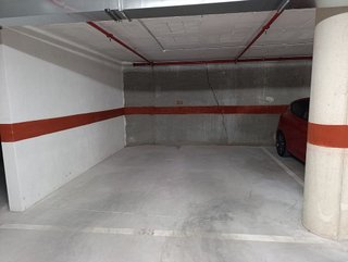 Garaje en venta en Carolinas Bajas en Alicante