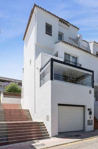 Casa adosada en venta en Zona Norte en Estepona