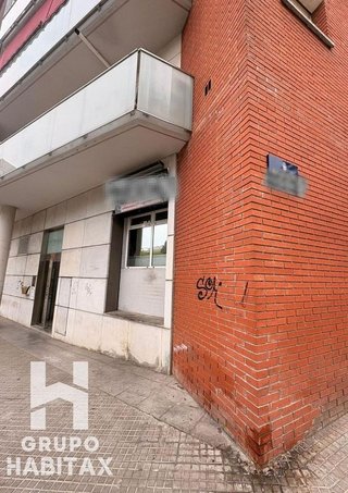 Local comercial en venta en Can Clos - Avda. Catalunya en Ripollet