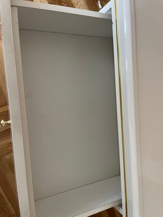 Mesita de noche de madera
