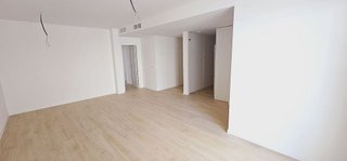 Piso en venta en Nueva Andalucía centro en Marbella