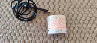 Altavoz Bluetooth Blanco y Naranja