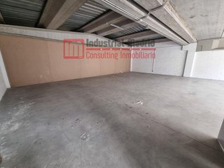 Nave industrial en alquiler en Reyes Católicos en Alcalá de Henares