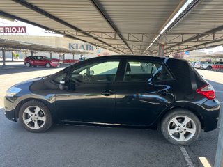 Toyota Auris Negro