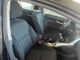Toyota Auris Negro