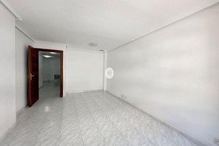 Piso en alquiler en Recoletos en Madrid
