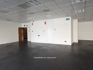 Oficina en venta en Bufalà en Badalona