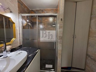 Piso en venta en La Goleta - San Felipe Neri en Málaga