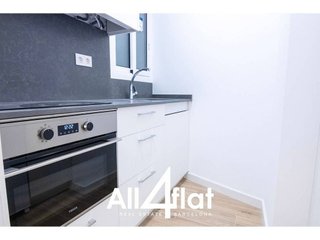 Estudio en alquiler en Sant Antoni en Barcelona