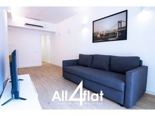 Estudio en alquiler en Sant Antoni en Barcelona