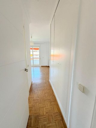 Piso en alquiler en Valdezarza en Madrid