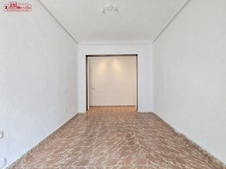 Piso en alquiler en El Tardón - El Carmen en Sevilla