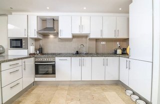 Casa adosada en venta en Los Naranjos - Las Brisas en Marbella