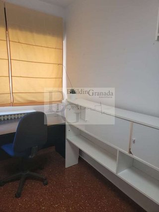 Piso en alquiler en Pajaritos - Plaza de Toros en Granada