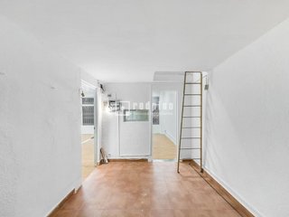 Local comercial en venta en Valderas - Los Castillos en Alcorcón