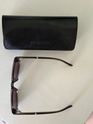 Gafas Diesel infantiles grises con muy poco uso