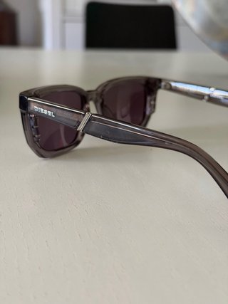 Gafas Diesel infantiles grises con muy poco uso