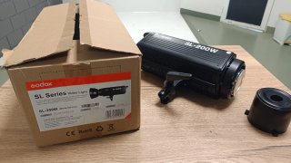 Foco LED Godox SL-200W Montura Bowens